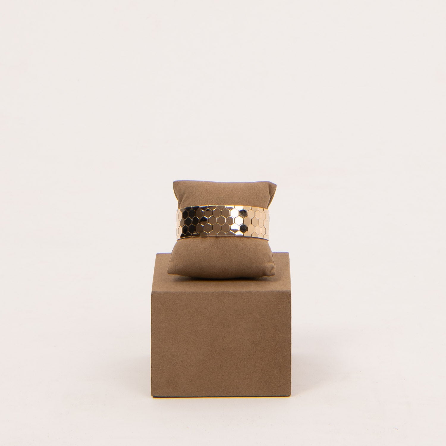 DETAIL246868